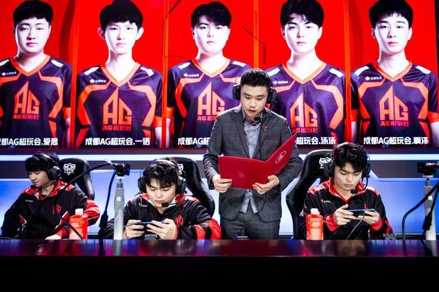 攻和防守的