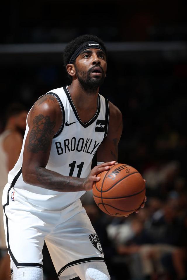 一名具备对 一名具备对